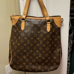 Louis V larger crossbody Handbag